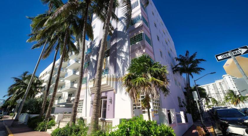 Ocean Spray Hotel Miami Beach Exterior photo